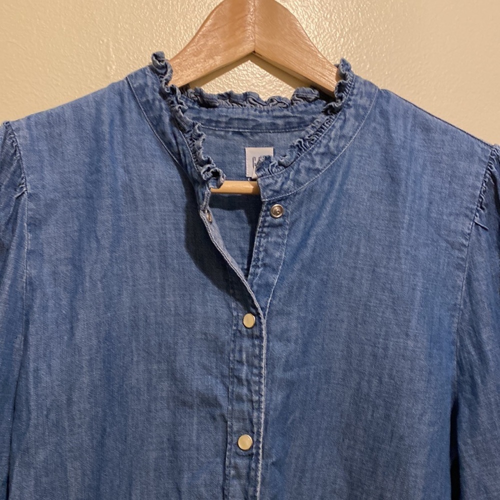 Gap Ruffle Neck Indigo Button Down Blouse. Size M - image 2